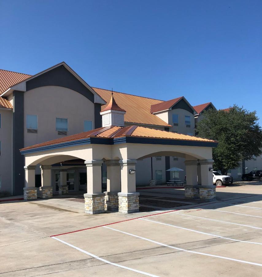 Fairbridge Inn & Suites Cuero Exterior foto